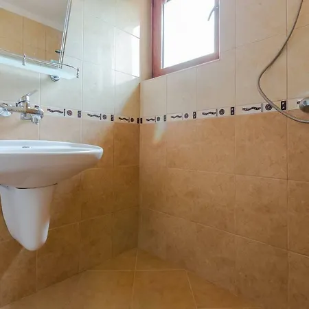 Quiet Double In Dafinka Pr Burgas City