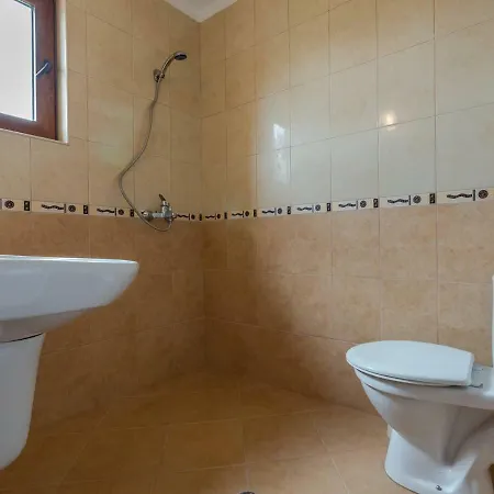 Feriehus Quiet Double In Dafinka Pr Burgas City